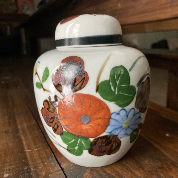 New & Vintage Ginger Jar! Ceramic. Made in Japan. Box Included! Perfect Jar! - Picture 13 of 17